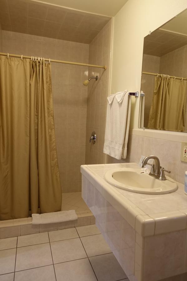 צ'ולה ויסטה Baycities Motel מראה חיצוני תמונה