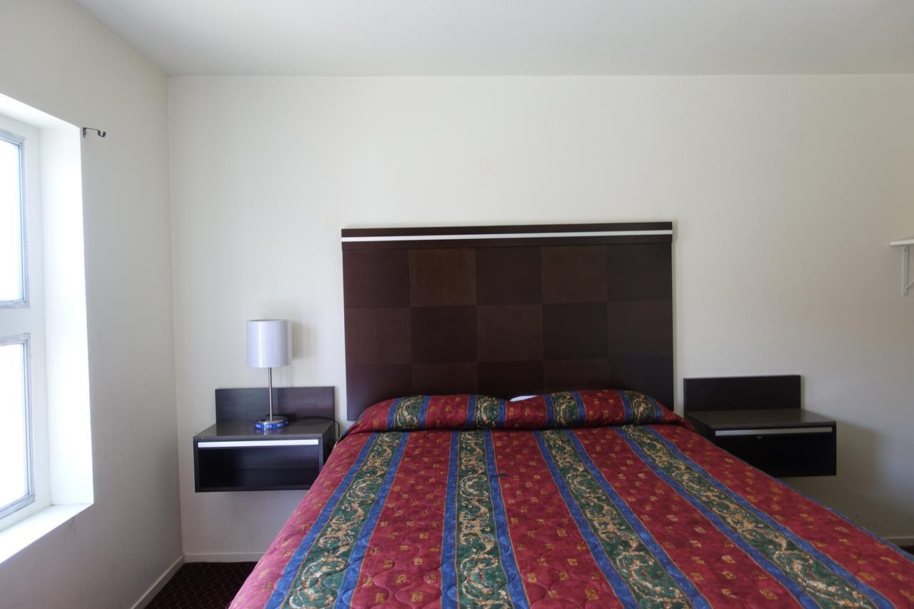 צ'ולה ויסטה Baycities Motel מראה חיצוני תמונה